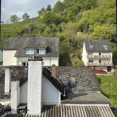 Kuschel-ferienwohnung Mit Rheinblick, Am Mittelrhein Nahe Loreley * Kestert